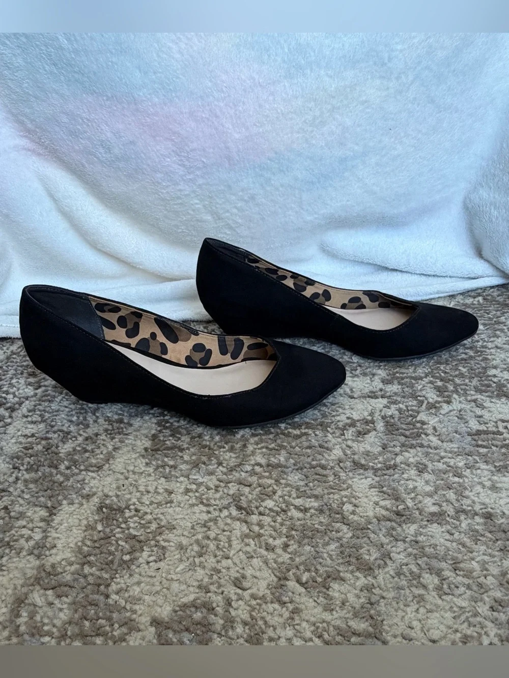 Fergalicious Black Pointed-Toe Leopard-Trim Wedges